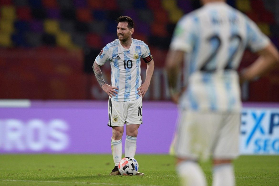 Siêu sao Argentina tự nhận định điểm chưa được sau trận hòa Chile